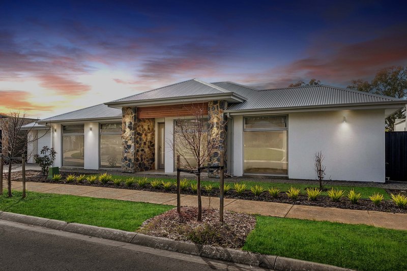 Photo - 13 Red Cedar Parade, Mount Barker SA 5251 - Image 1