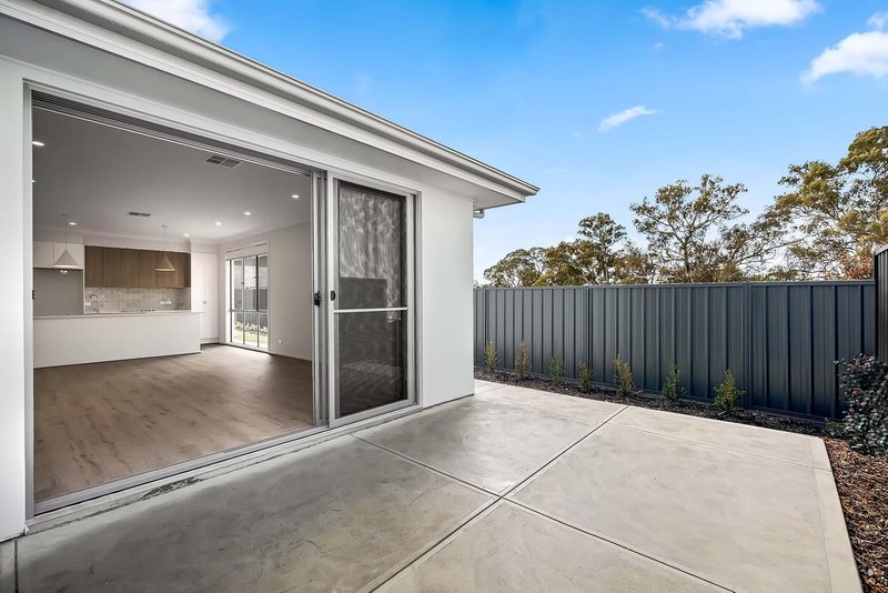Photo - 13 Red Cedar Parade, Mount Barker SA 5251 - Image 7