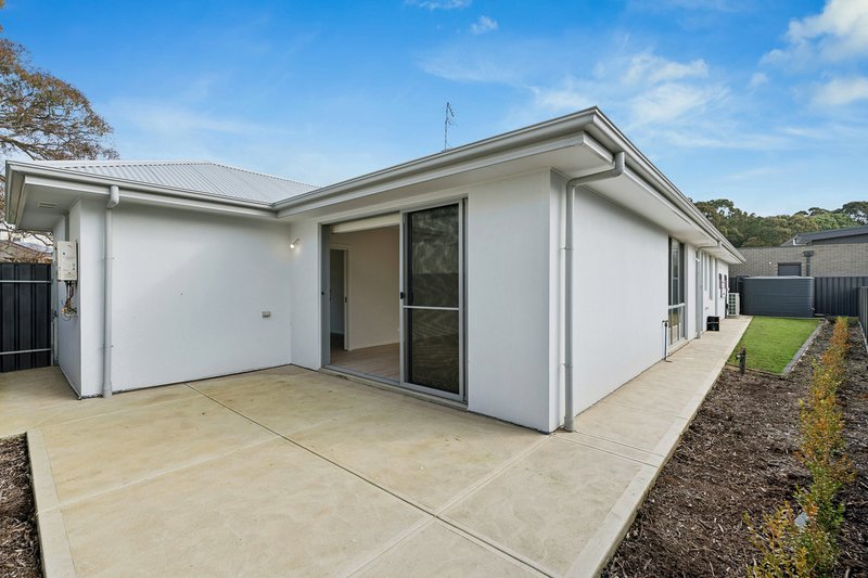 Photo - 13 Red Cedar Parade, Mount Barker SA 5251 - Image 8