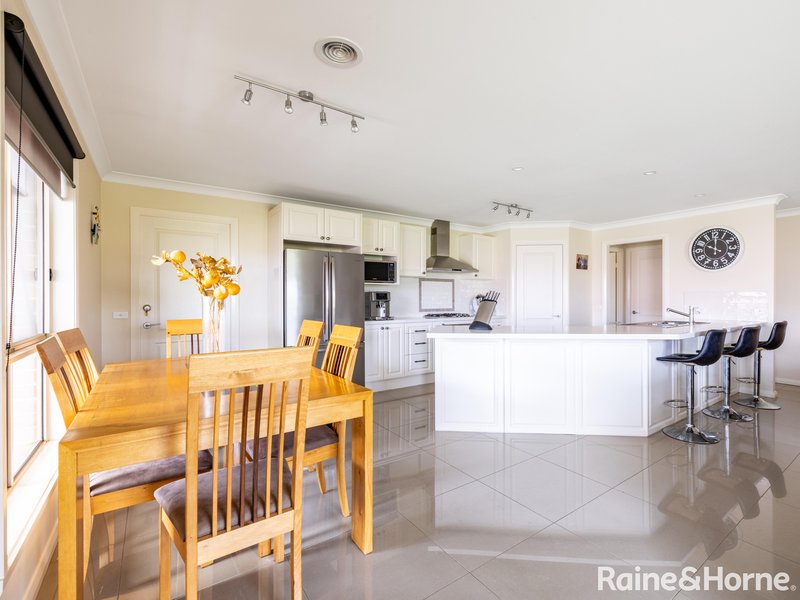 Photo - 13 Redding Drive, Kelso NSW 2795 - Image 4