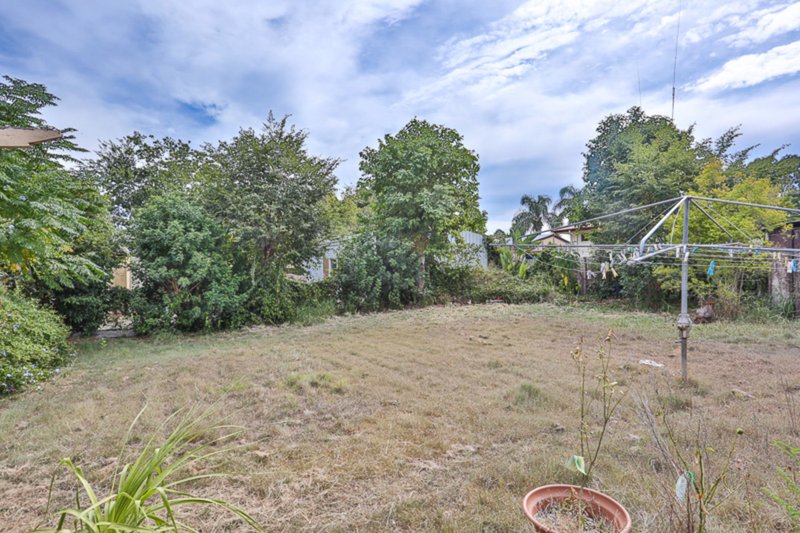 Photo - 13 Reddy Street, One Mile QLD 4305 - Image 10