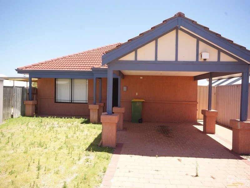 13 Redfin Close, Warnbro WA 6169