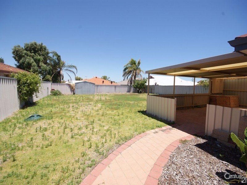 Photo - 13 Redfin Close, Warnbro WA 6169 - Image 16