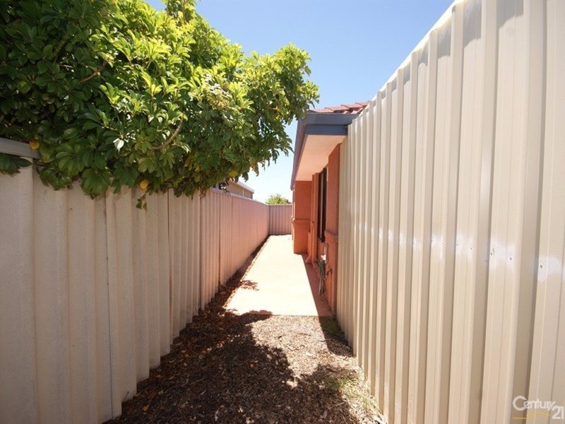 Photo - 13 Redfin Close, Warnbro WA 6169 - Image 19