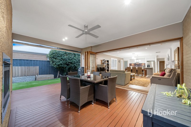 Photo - 13 Reflections Boulevard, Tarneit VIC 3029 - Image 14