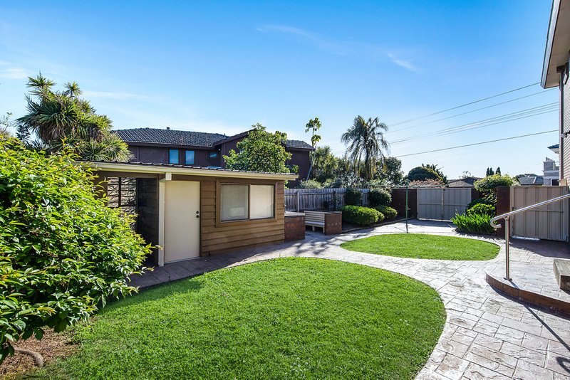 Photo - 13 Rembrandt Drive, Wheelers Hill VIC 3150 - Image 10