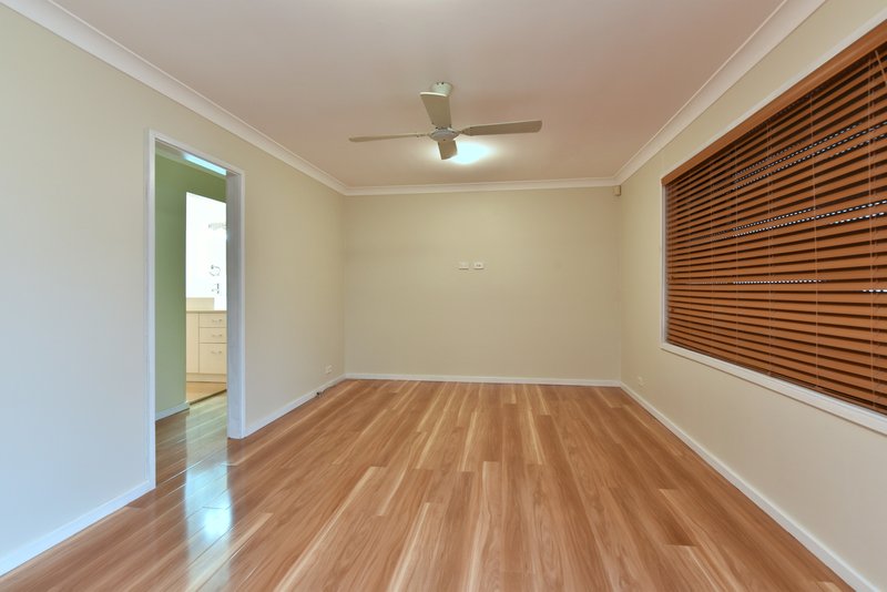 Photo - 13 Renfrew Crescent, Edgeworth NSW 2285 - Image 7