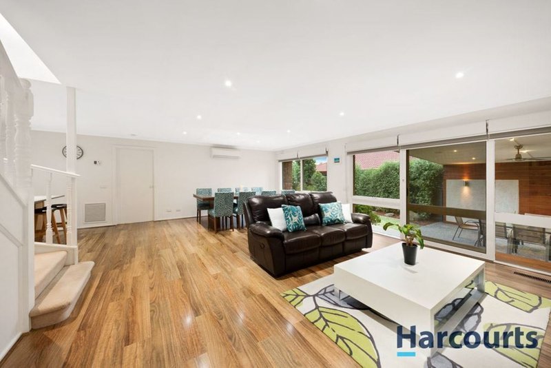 Photo - 13 Renou Road, Wantirna South VIC 3152 - Image 3