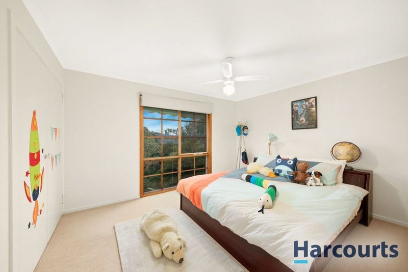 Photo - 13 Renou Road, Wantirna South VIC 3152 - Image 7