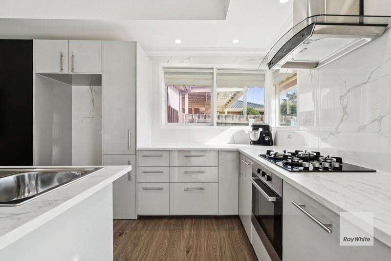 Photo - 13 Ribblesdale Avenue, Wyndham Vale VIC 3024 - Image 7