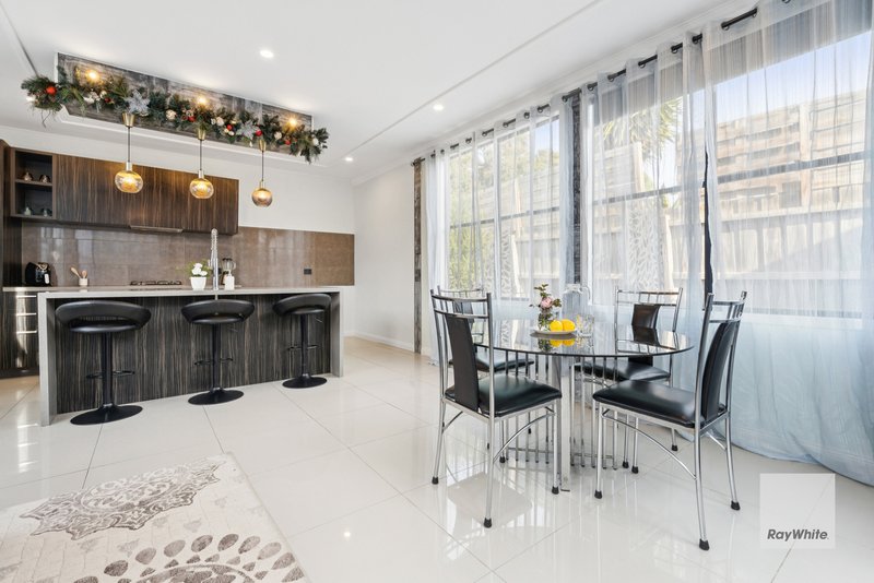 Photo - 13 Ribblesdale Avenue, Wyndham Vale VIC 3024 - Image 8