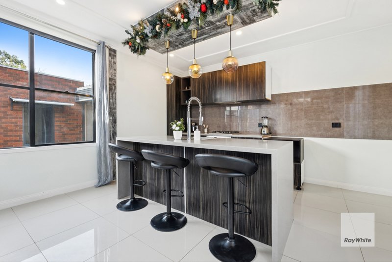 Photo - 13 Ribblesdale Avenue, Wyndham Vale VIC 3024 - Image 9