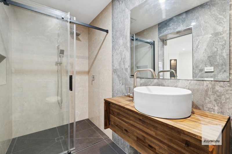 Photo - 13 Ribblesdale Avenue, Wyndham Vale VIC 3024 - Image 19