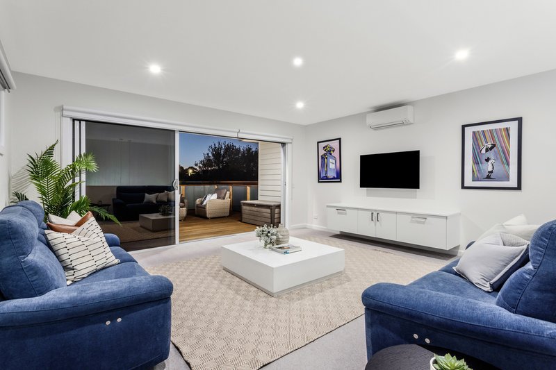 Photo - 13 Richard Street, Bentleigh East VIC 3165 - Image 3