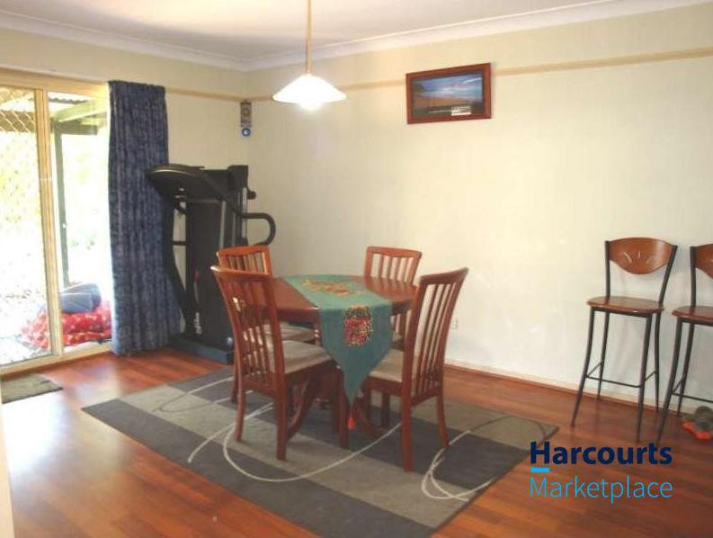 Photo - 13 Rimu Crescent, Forest Lake QLD 4078 - Image 2