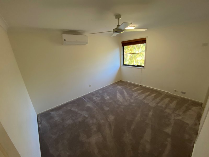 Photo - 13 Rimu Place, Molendinar QLD 4214 - Image 13