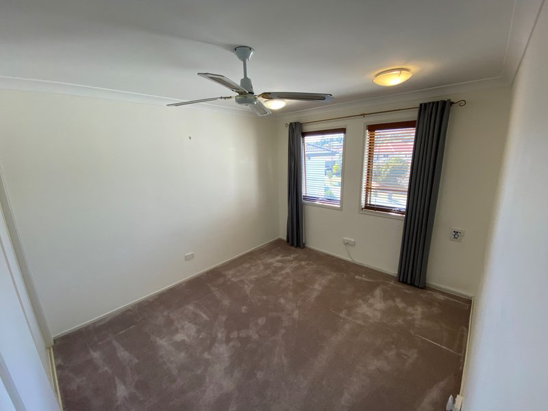 Photo - 13 Rimu Place, Molendinar QLD 4214 - Image 15