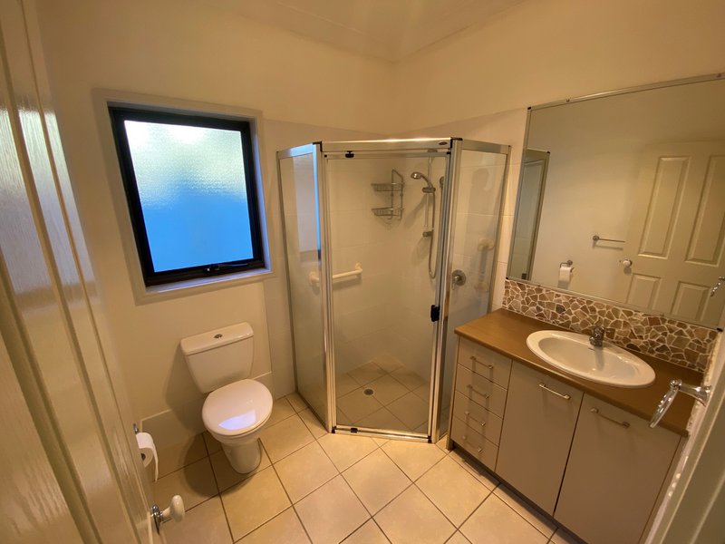 Photo - 13 Rimu Place, Molendinar QLD 4214 - Image 18