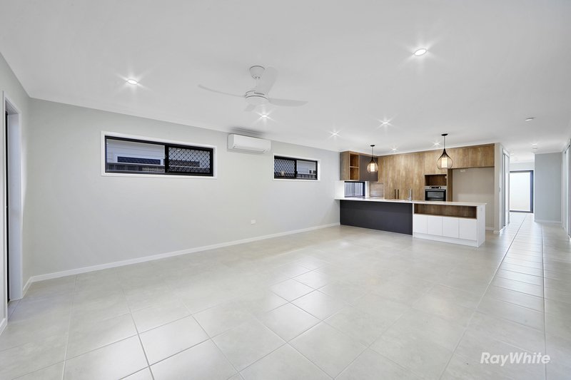 Photo - 1/3 River Springs Drive, Avoca QLD 4670 - Image 4