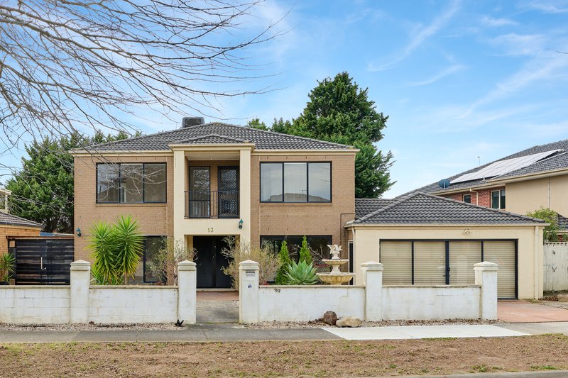 Photo - 13 Rivergum Rise, Hampton Park VIC 3976 - Image 1