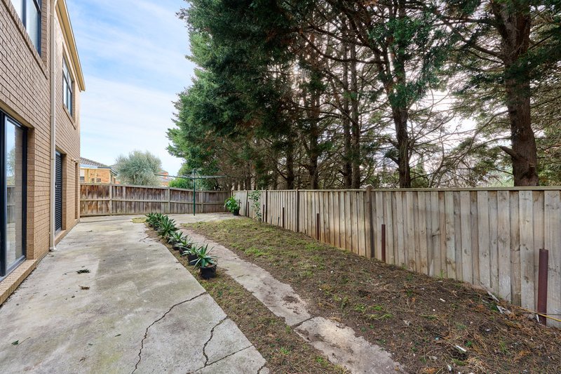 Photo - 13 Rivergum Rise, Hampton Park VIC 3976 - Image 16