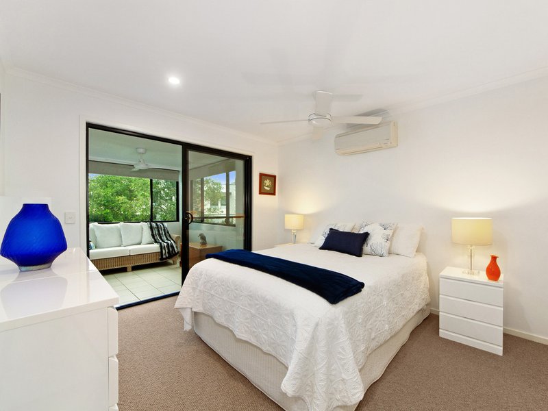 Photo - 13 Riverwalk Avenue, Robina QLD 4226 - Image 12