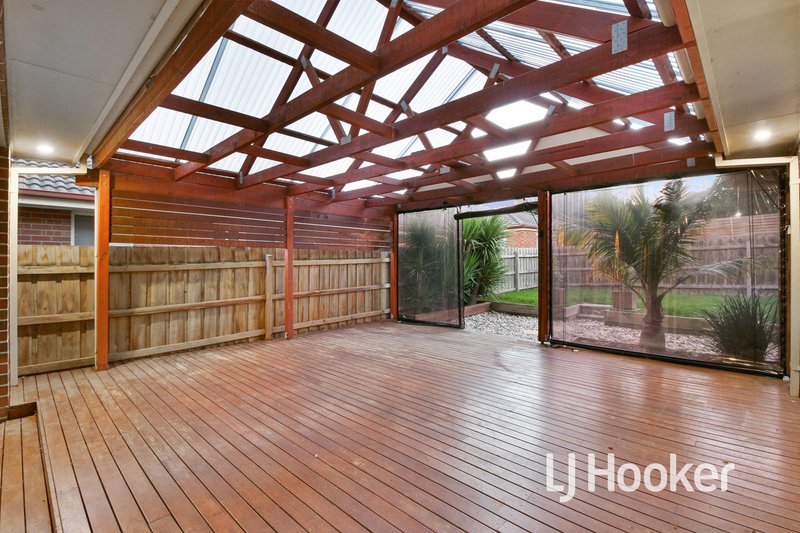 Photo - 13 Riviera Drive, Pakenham VIC 3810 - Image 12