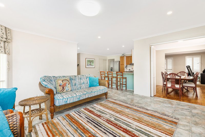 Photo - 13 Roberts Avenue, Hoppers Crossing VIC 3029 - Image 5