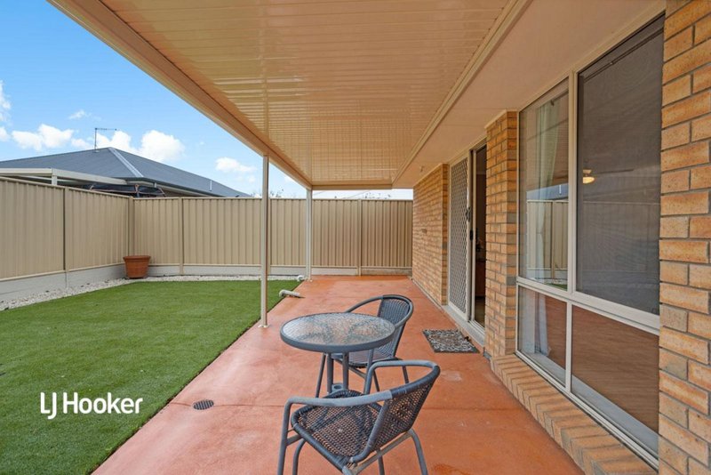 Photo - 13 Roberts Street, Munno Para SA 5115 - Image 15