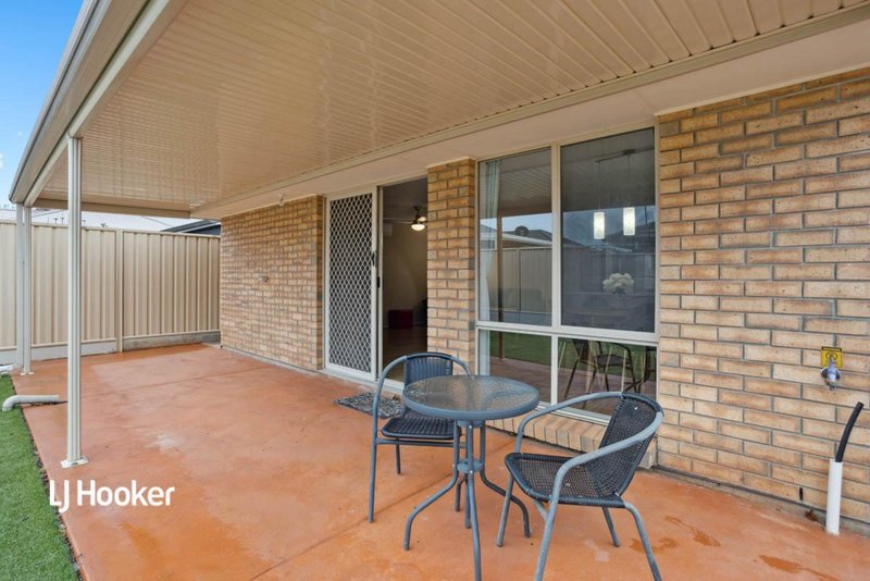 Photo - 13 Roberts Street, Munno Para SA 5115 - Image 18