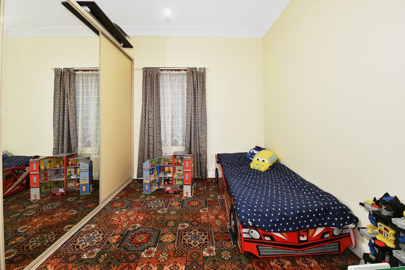 Photo - 13 Rolland Street, Coburg VIC 3058 - Image 7