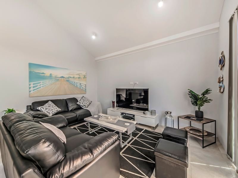 Photo - 13 Rooney Street, Clarkson WA 6030 - Image 12