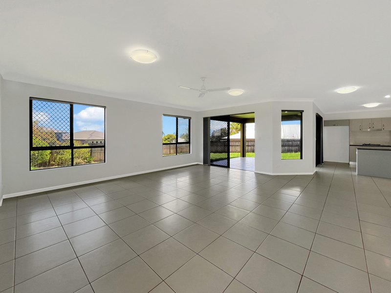 Photo - 13 Rosenberg Street, Atherton QLD 4883 - Image 3