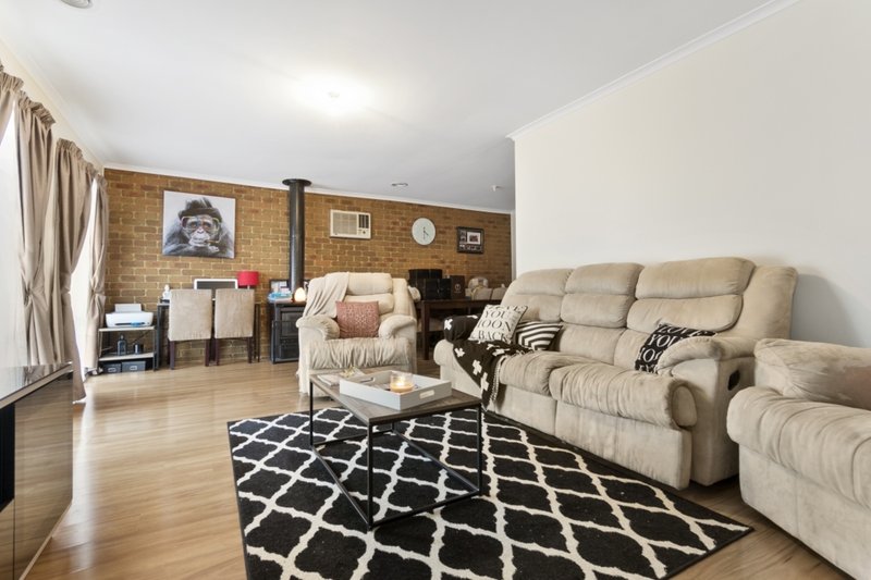 Photo - 13 Rottnest Court, Hoppers Crossing VIC 3029 - Image 3