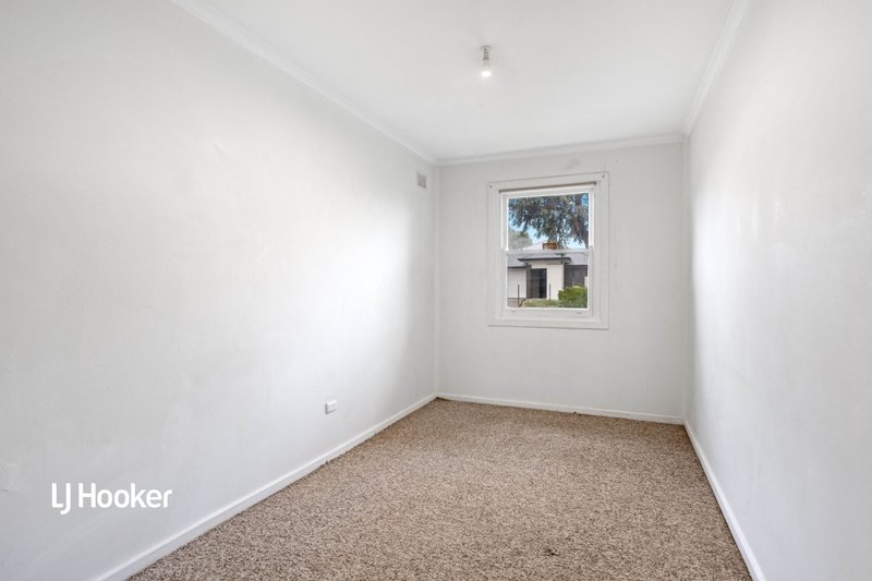 Photo - 13 Rowe Street, Davoren Park SA 5113 - Image 7