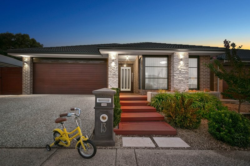 Photo - 13 Roxburgh Crescent, Blakeview SA 5114 - Image 2