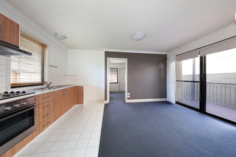 1/3 Royal Lane, Glen Huntly VIC 3163