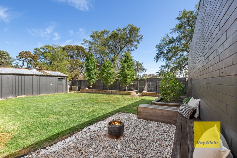 Photo - 13 Roycroft Avenue, Highton VIC 3216 - Image 13