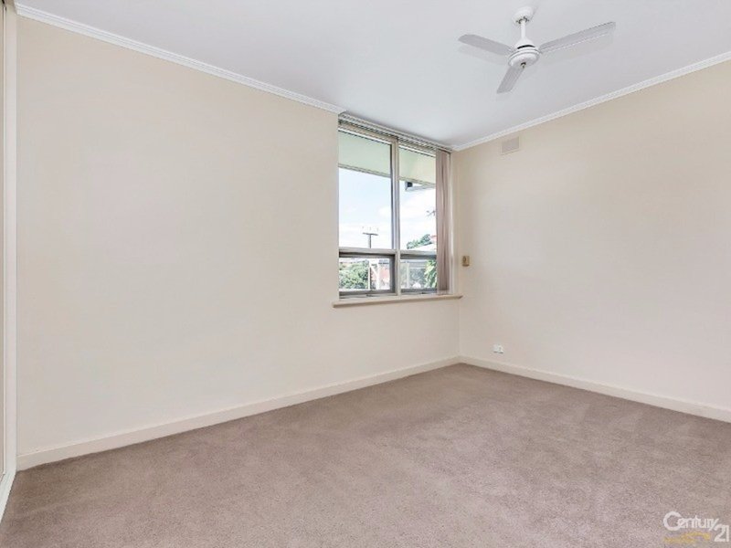 Photo - 13 Royston Crescent, Seacombe Heights SA 5047 - Image 13