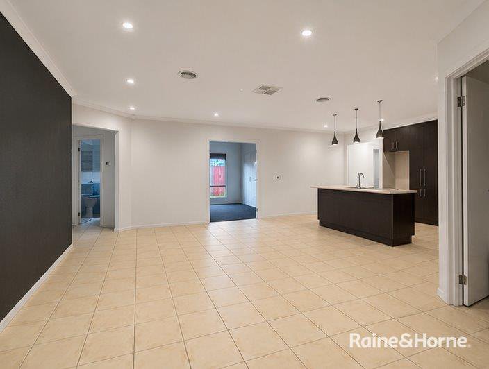 Photo - 13 Rushcutters Place, Taylors Hill VIC 3037 - Image 15