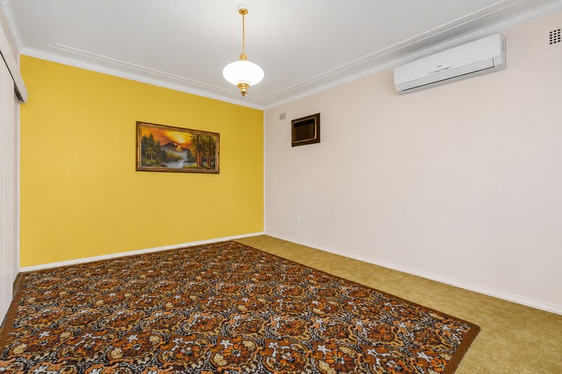 Photo - 13 Ruswell Avenue, Warners Bay NSW 2282 - Image 3