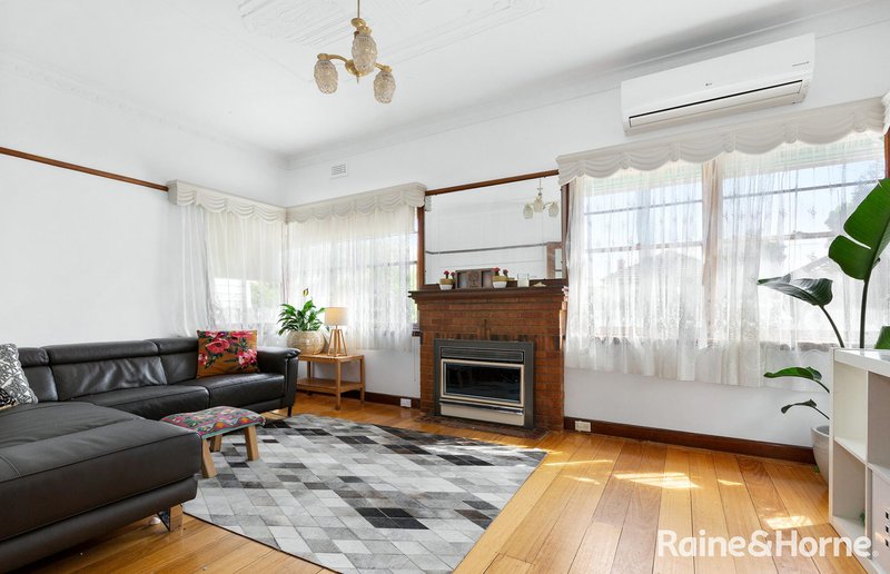 Photo - 13 Salisbury Street, Newport VIC 3015 - Image 4