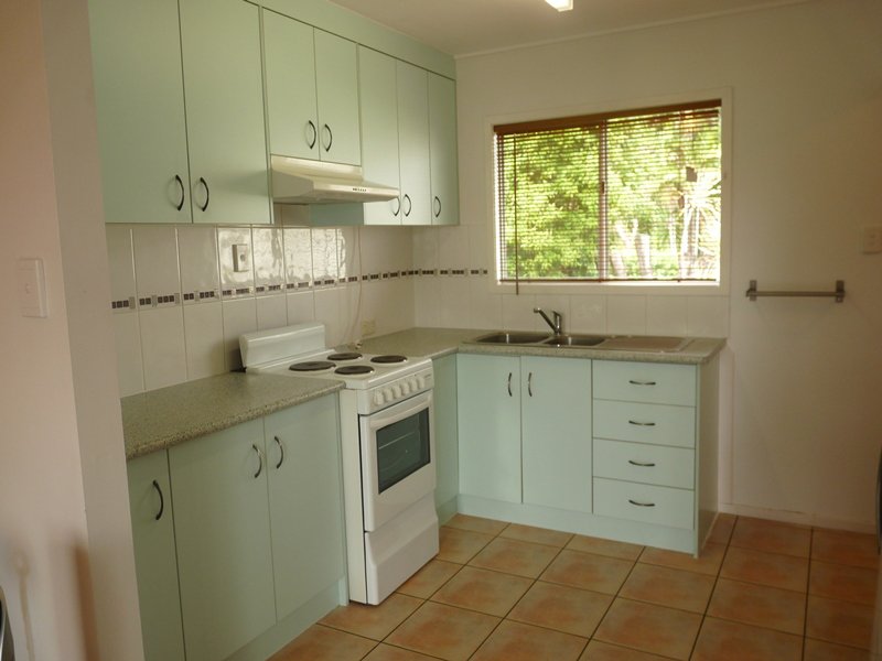 Photo - 1/3 Sam Street, West Gladstone QLD 4680 - Image 3