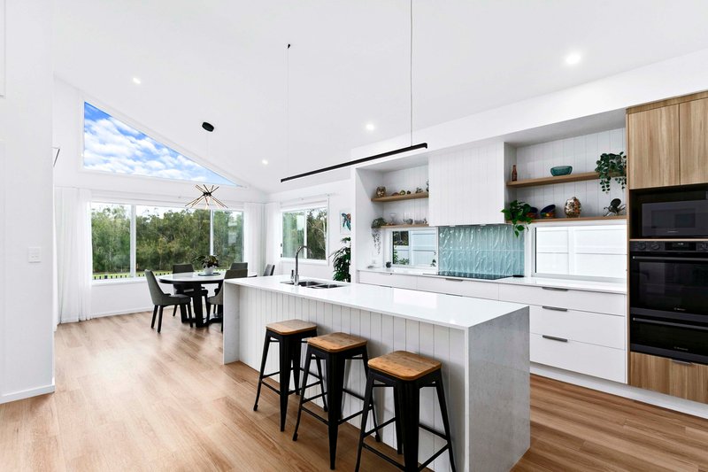 Photo - 13 Sandcastle Circuit, Burrum Heads QLD 4659 - Image 9