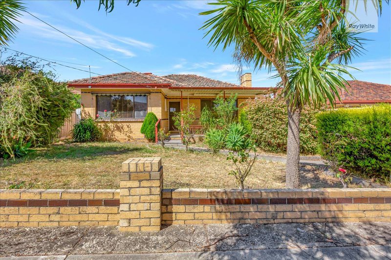 13 Sandra Avenue, Fawkner VIC 3060