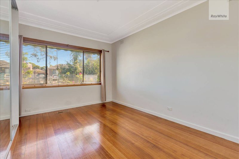 Photo - 13 Sandra Avenue, Fawkner VIC 3060 - Image 6