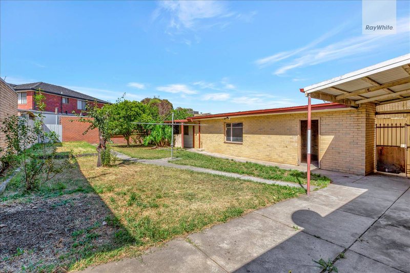 Photo - 13 Sandra Avenue, Fawkner VIC 3060 - Image 10