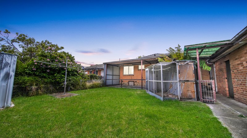 Photo - 13 Sandra Avenue, Noble Park VIC 3174 - Image 11