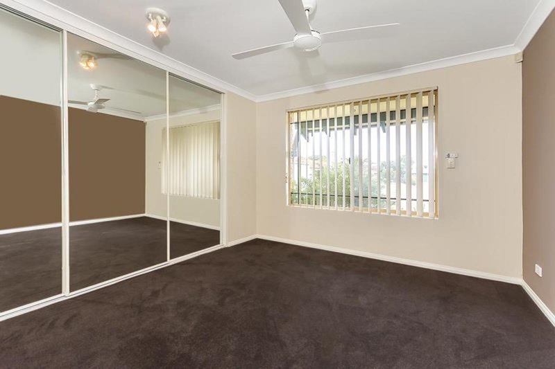 Photo - 13 Sarah Ann Crescent, Warnbro WA 6169 - Image 5