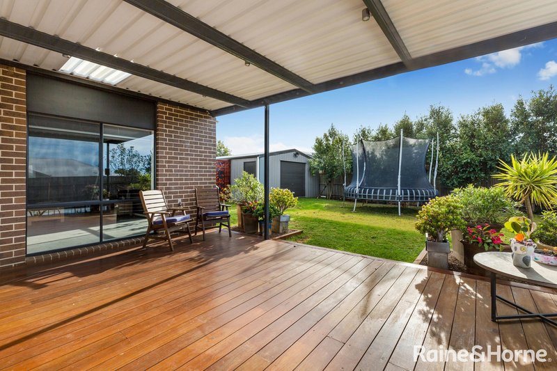 Photo - 13 Sauvignon Court, Sunbury VIC 3429 - Image 12